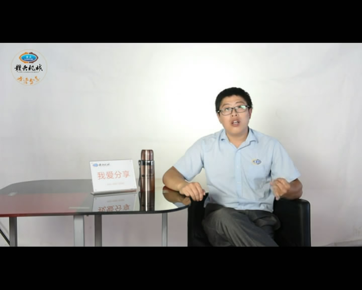 ����C����