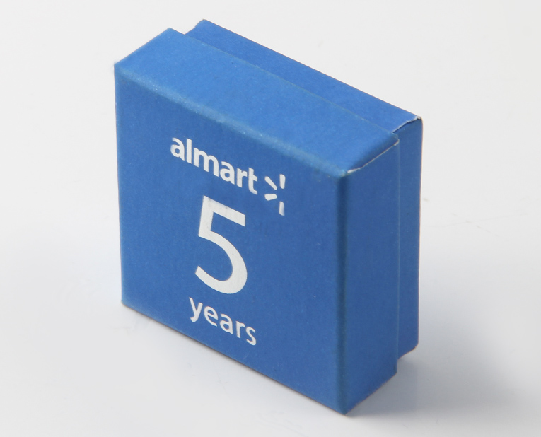 耳環(huán)的包裝盒如果在訂做時使用快速固著的油墨，效率1倍以上！